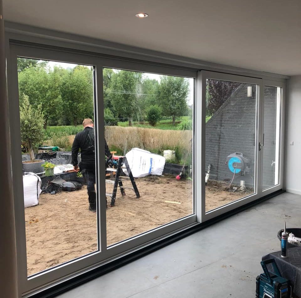 De montage van kunststof kozijnen: wat kunt u verwachten?