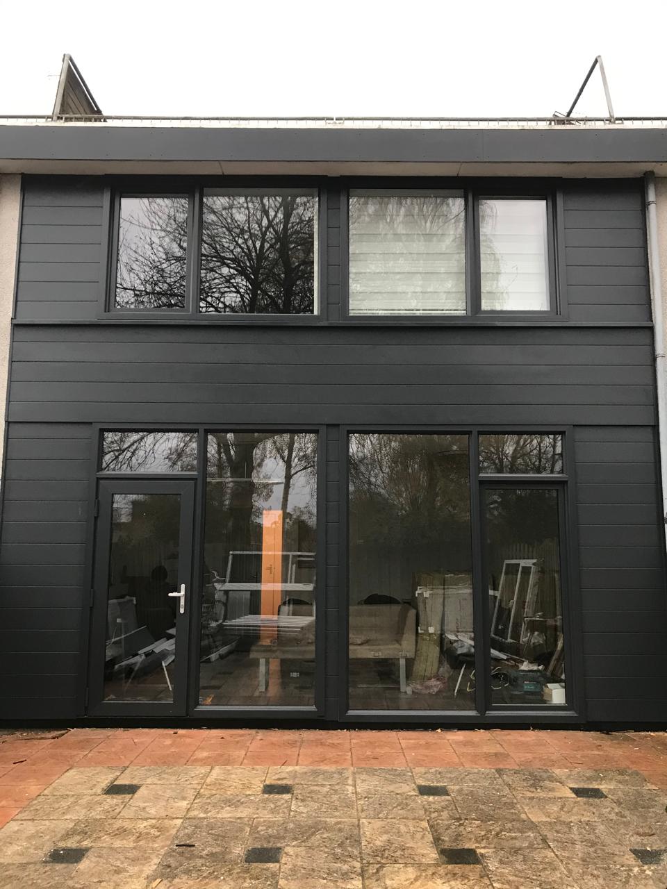 Kunststof kozijnen en gevelbekleding in Lelystad